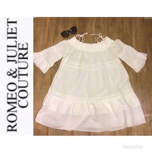 Romeo & Juliet Couture White Beach Coverup…